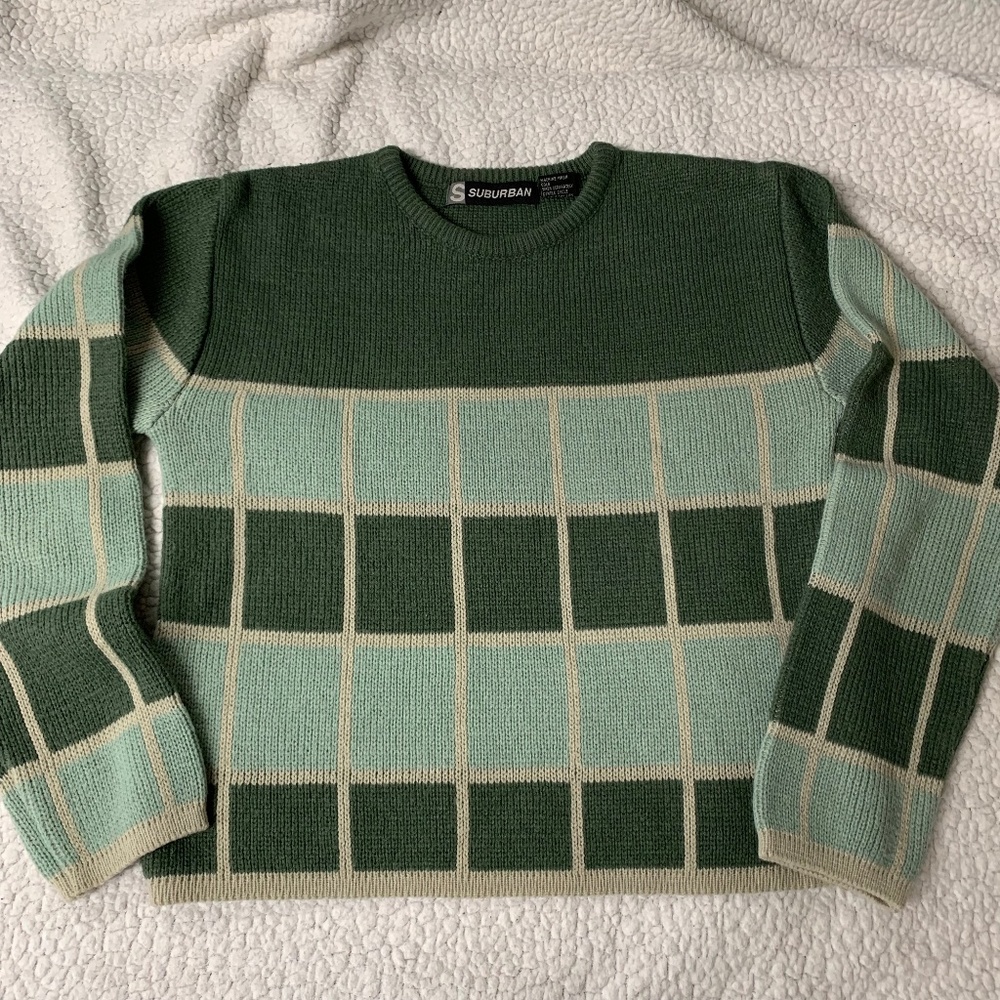 SUBURBAN Women's Striped Knit Crop Sweater